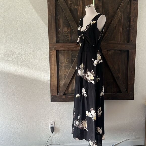 Candies Sexy Floral Maxi Front Tye With Front Slit Dress - Picture 6 of 12